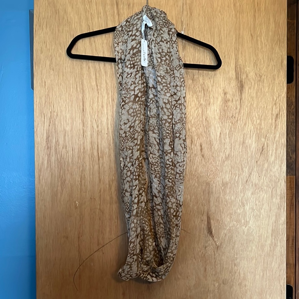 NWT infinity scarf